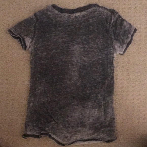 Distressed tee - Picture 4 of 4